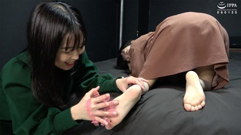 【伊織ひなの】 「【レズくすぐり】美女達による私服でのくすぐり感度チェック」ADOA-096 伊織ひなの＆杉崎みさき 1